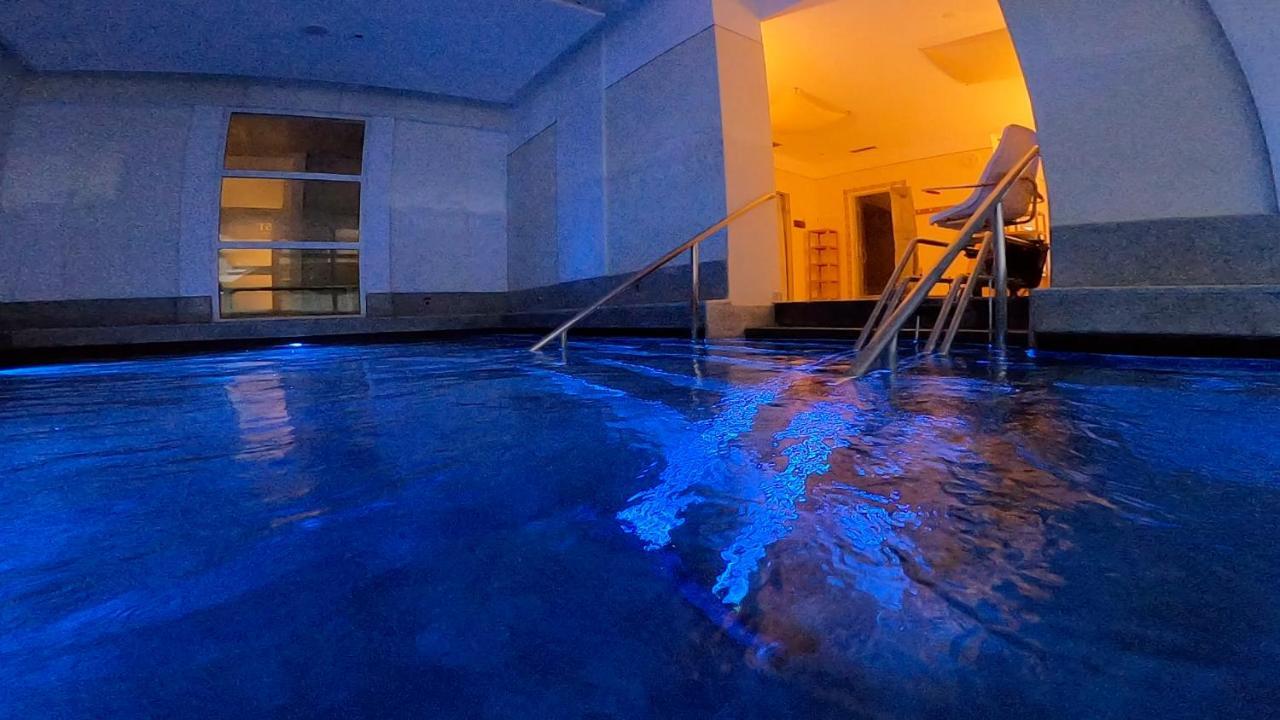 Therme 51° Hotel Physio & Spa ロイカーバード エクステリア 写真